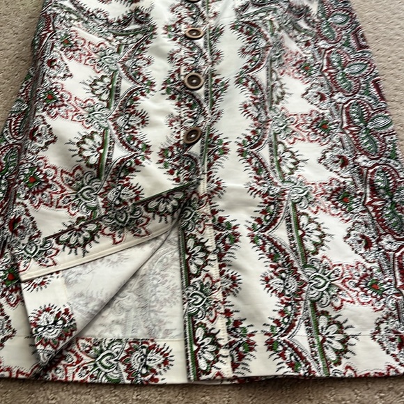 Mauve by Anthropologie button front cotton skirt. 2 front patch pockets. - Picture 3 of 6